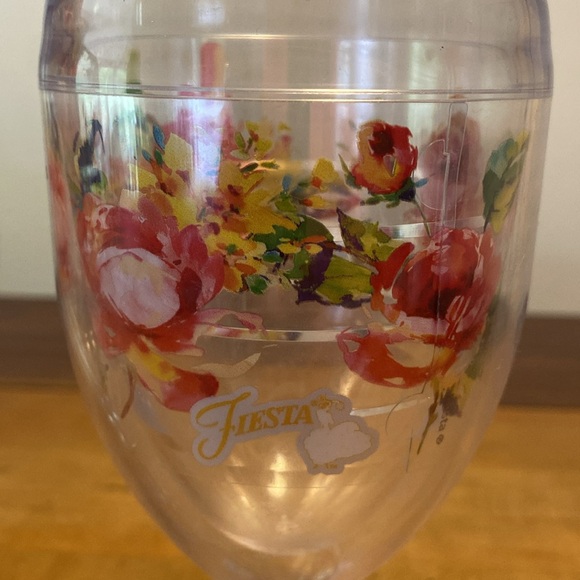 Tervis Wine Tumblers - Picture 2 of 6